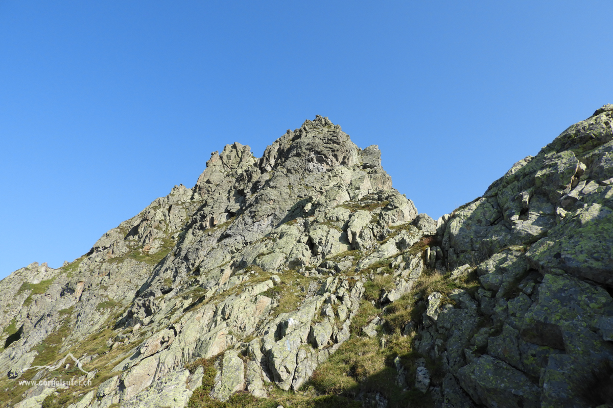 Teilweise schöne kraxelei, die Route ist blau-weiss markiert.