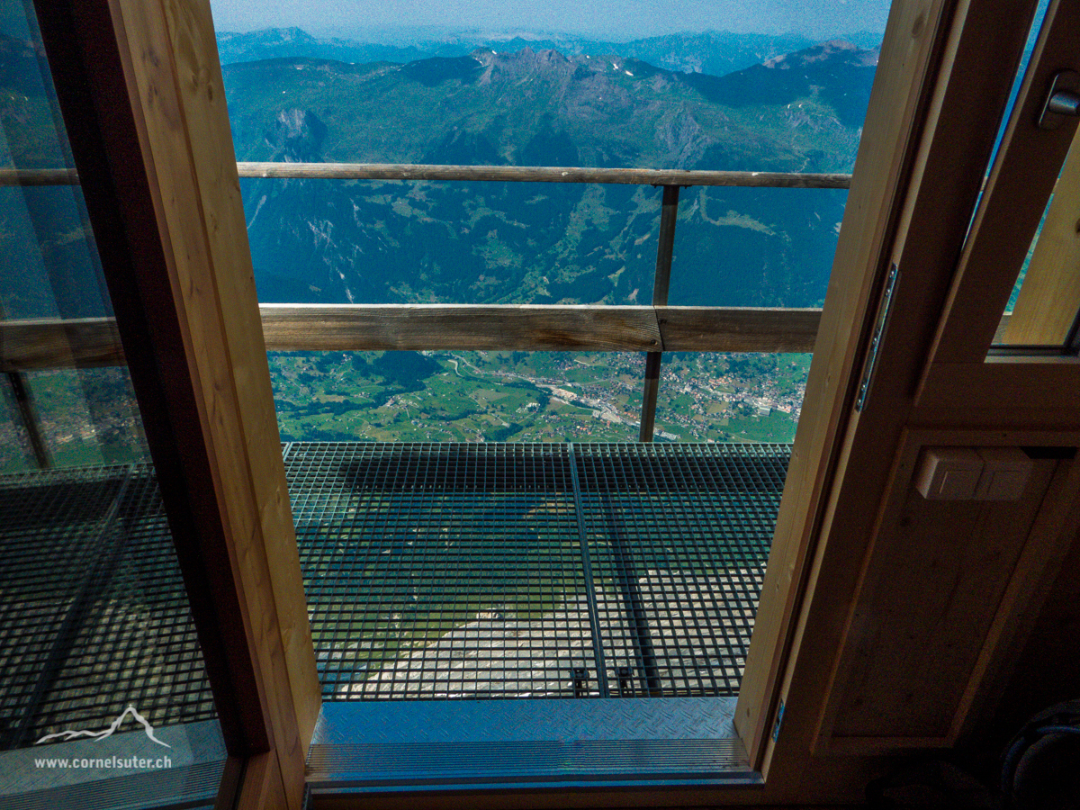 Schlafzimmer mit Aussicht, 2400m freie Sicht hinunter nach Grindewald....