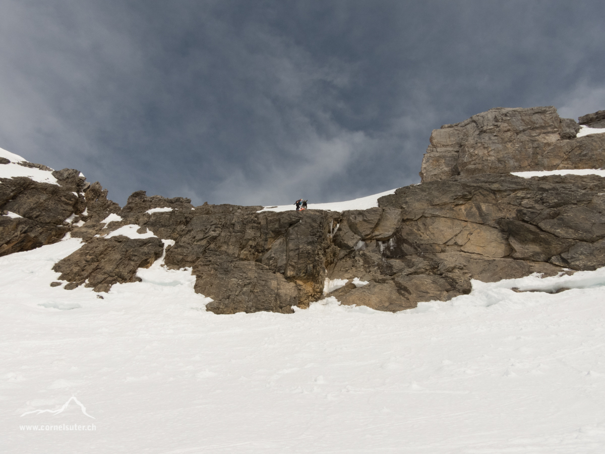 In den letzten Jahren hat sich hier der Gletscher um mehrere Meter zurück gezogen. Auf dem nächsten Bild im Jahr 2009!!!