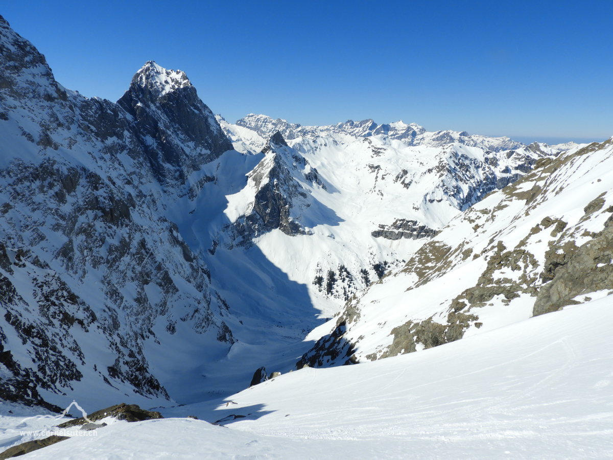 Ankunft beim Ruchchälenpass, Einfahrt in die Ruchenchälen.