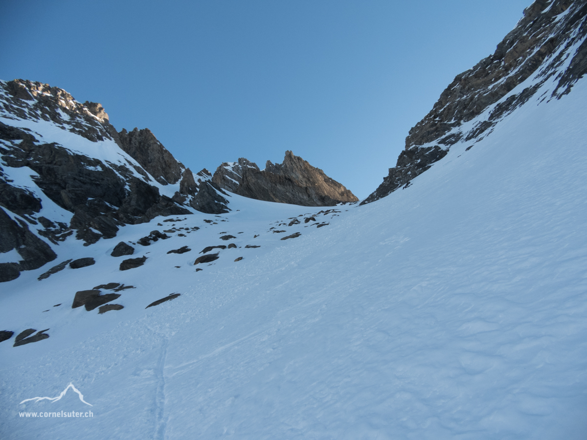 Es ist nicht mehr weit bis zum Ruchchälenpass.
