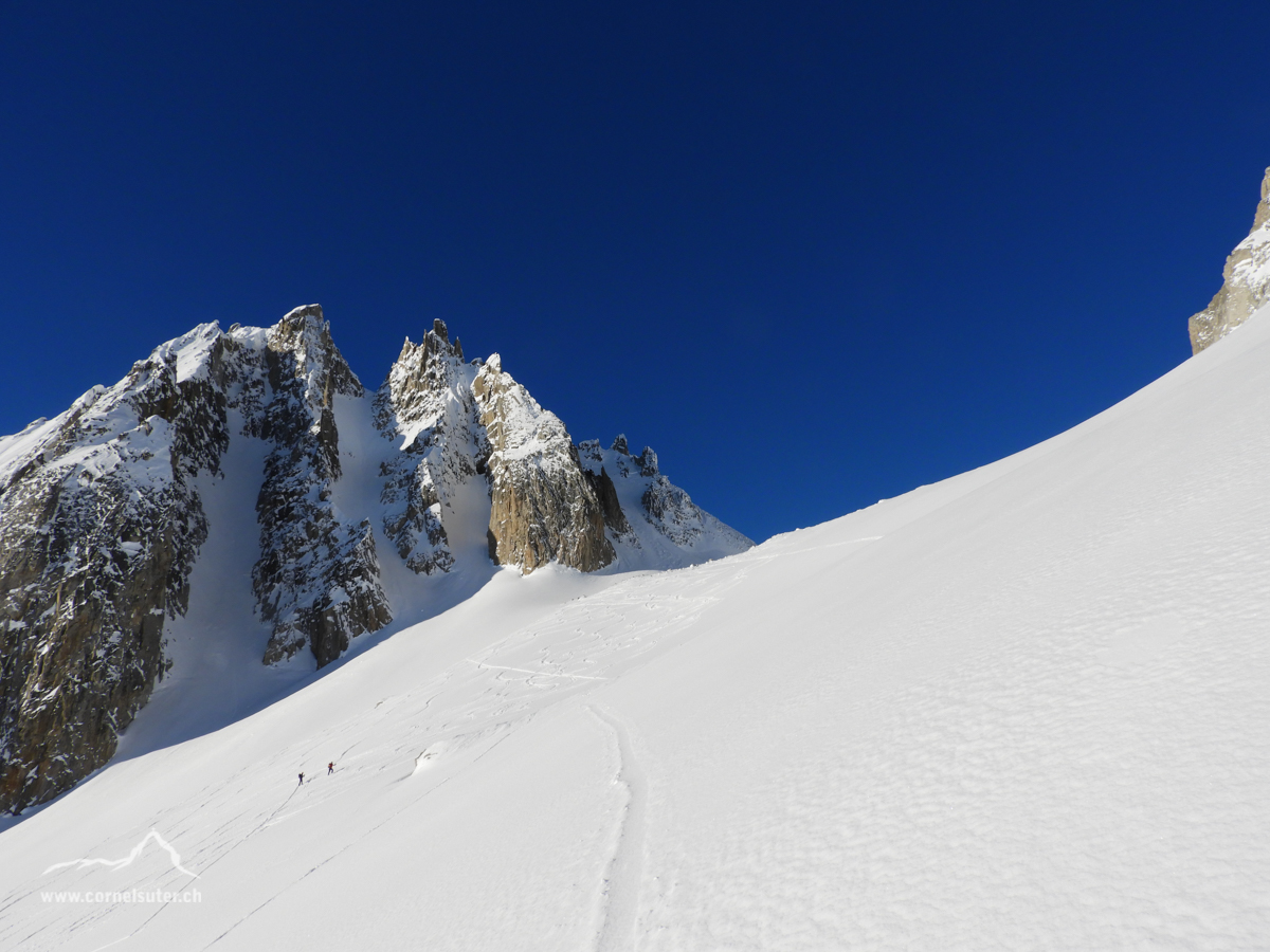 Gerenpass und links das Couloir "Canale della Fiamma"