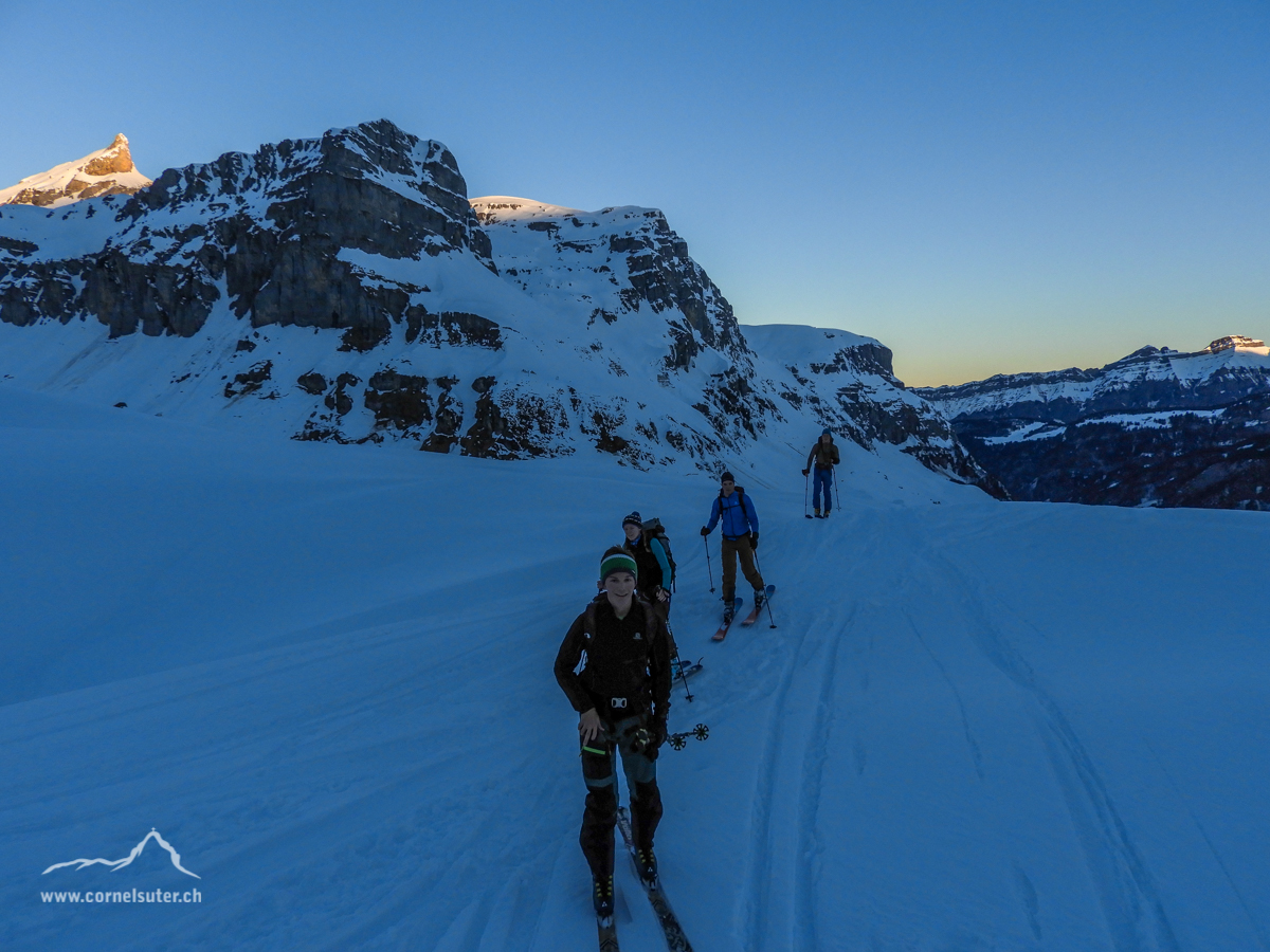 Beim Aufstieg zum Oberstafel, links oben das Alpler Horn 2379m.