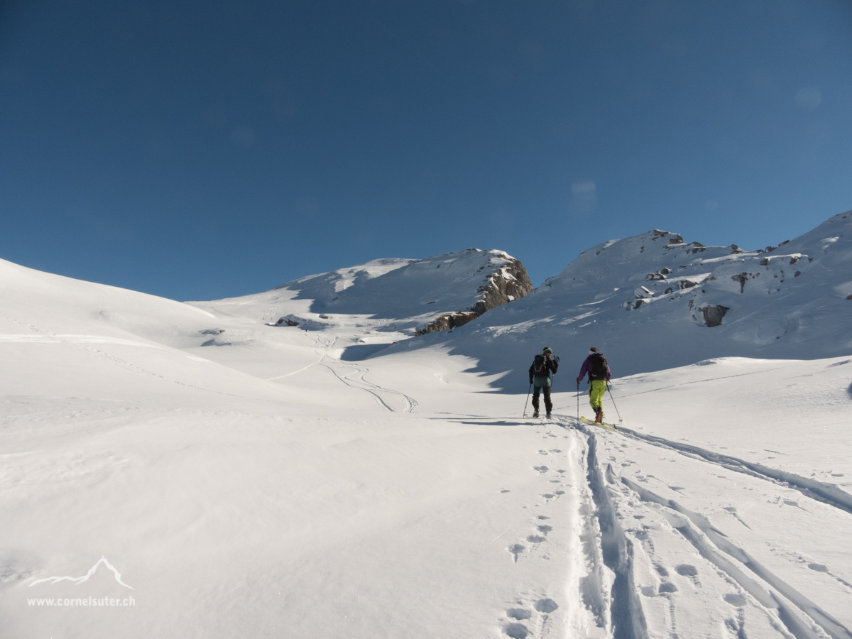 Aufstieg zum Läckistock 2485m.