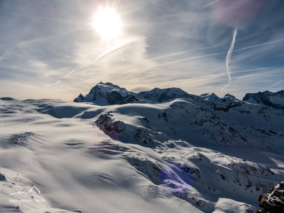 Sicht zum Monte Rosa, mit Dufourspitze 4634m, Nordend 4609m usw....