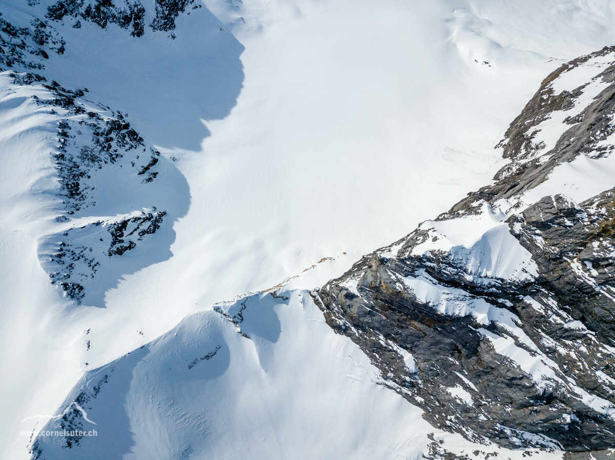 Titlis-Ostpfeiler von oben, Imposantes Ding!!!