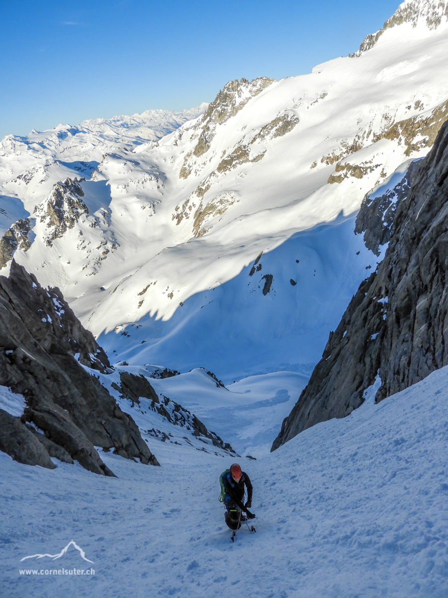 Beim Aufstieg im Südwest Couloir.