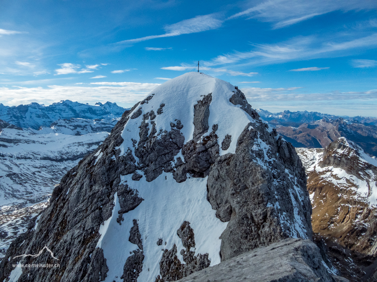 Der Gipfel des Bös Fulen 2801m.