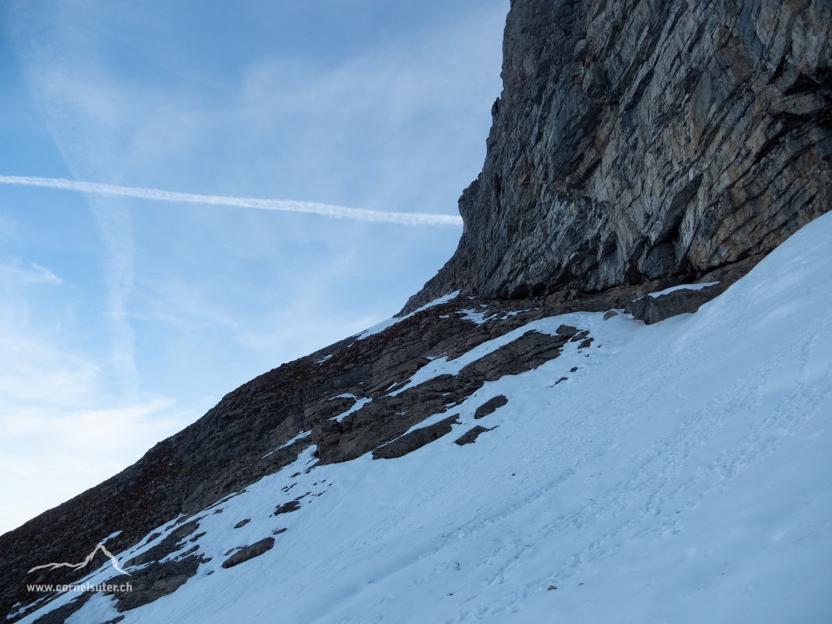 Und weiter gehts im Zustiegsband zur Nordwand.