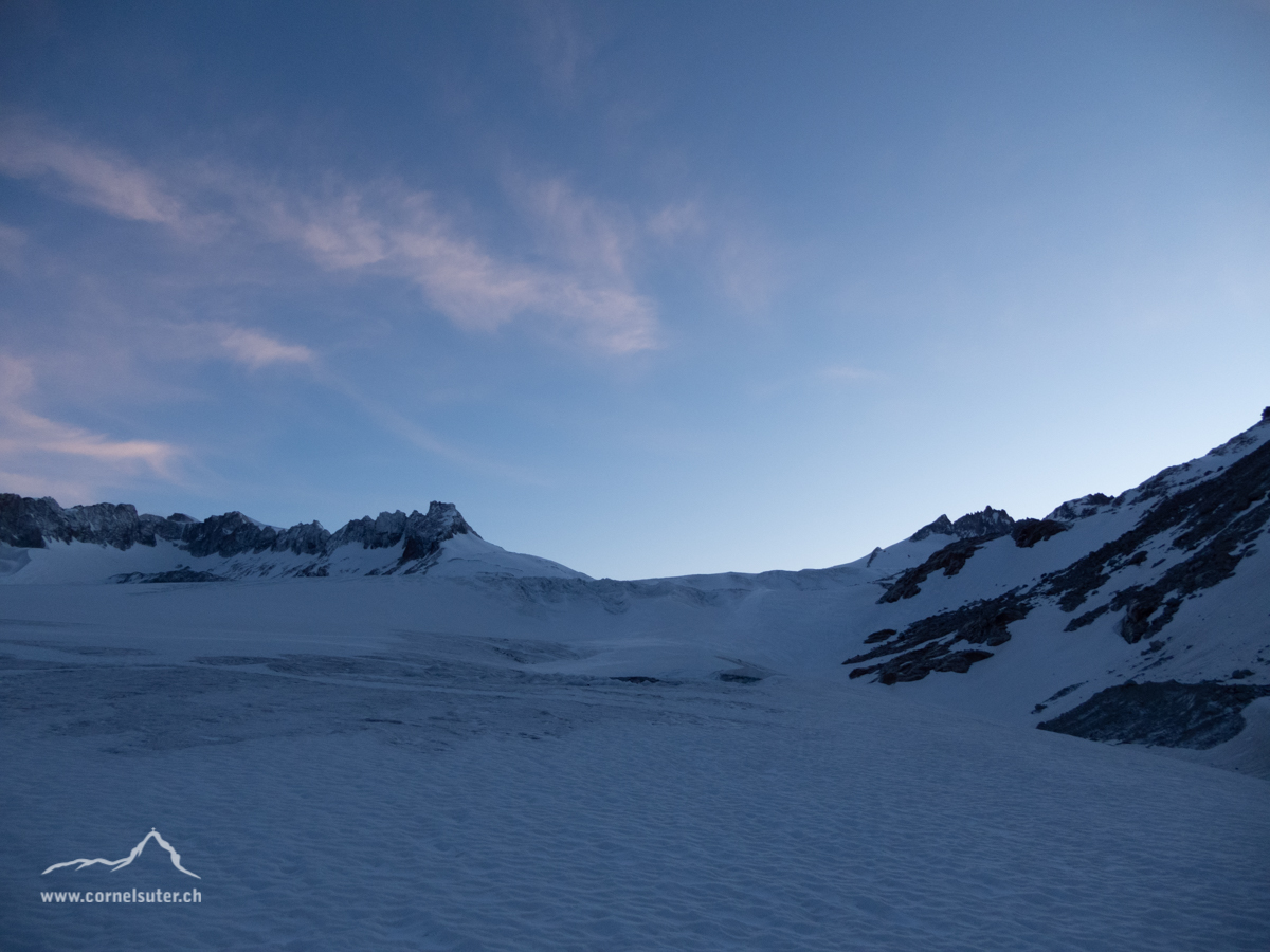 Bitter kalt an diesem Morgen auf dem Rhonegletscher.