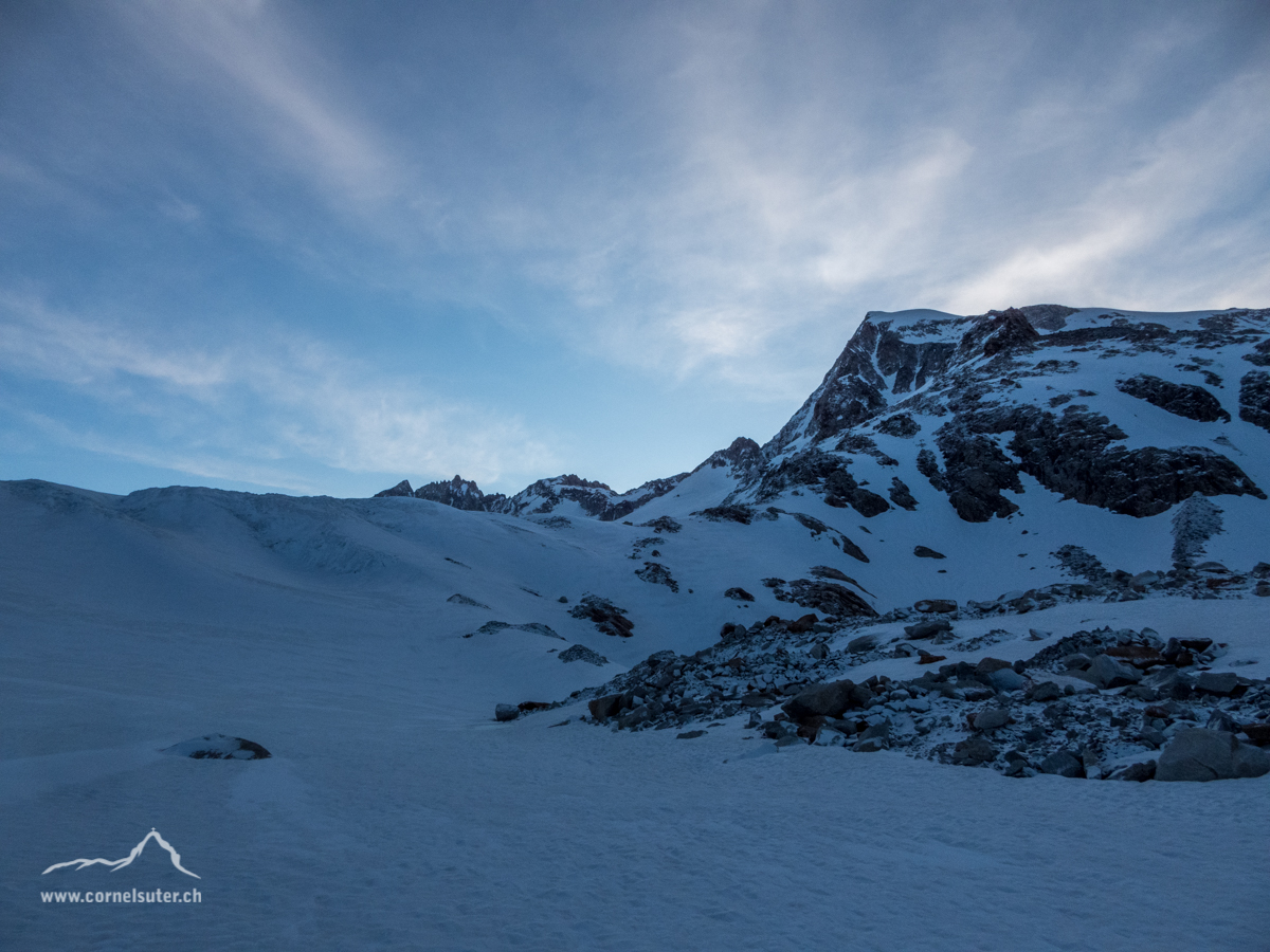 Rechts oben der Galenstock 3586m.