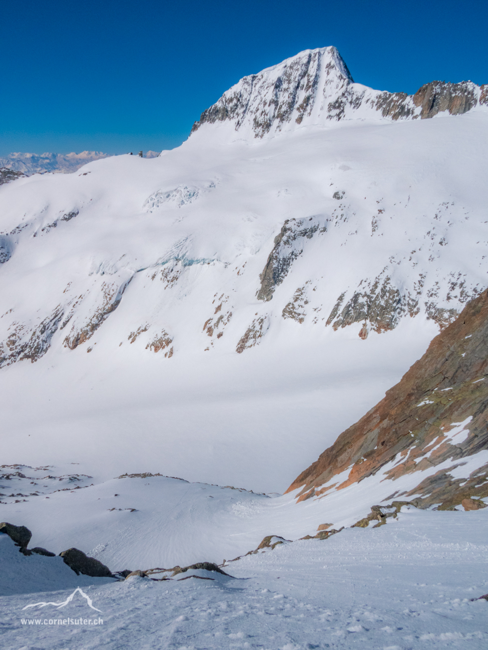 Beim Abstieg zum Skidepot, mit dem beherrschendem Galenstock 3586m.