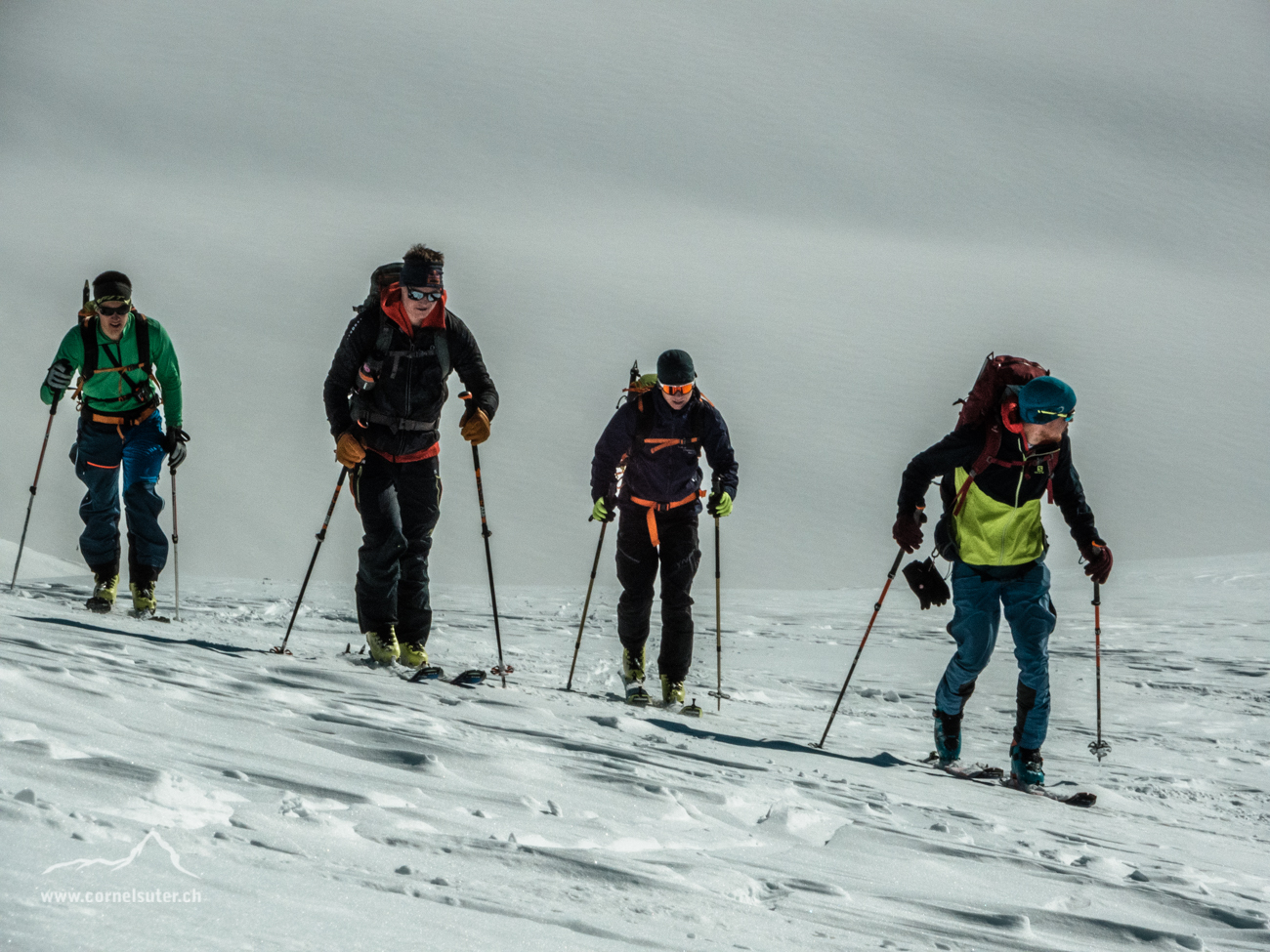 Aufstieg in der Ostflanke zum Schärhorn.