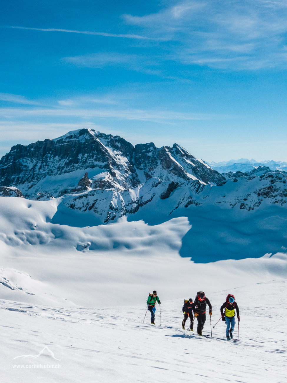 Mächtige Aufstiegs Impressionen vor dem mächtigen Tödi 3612m.