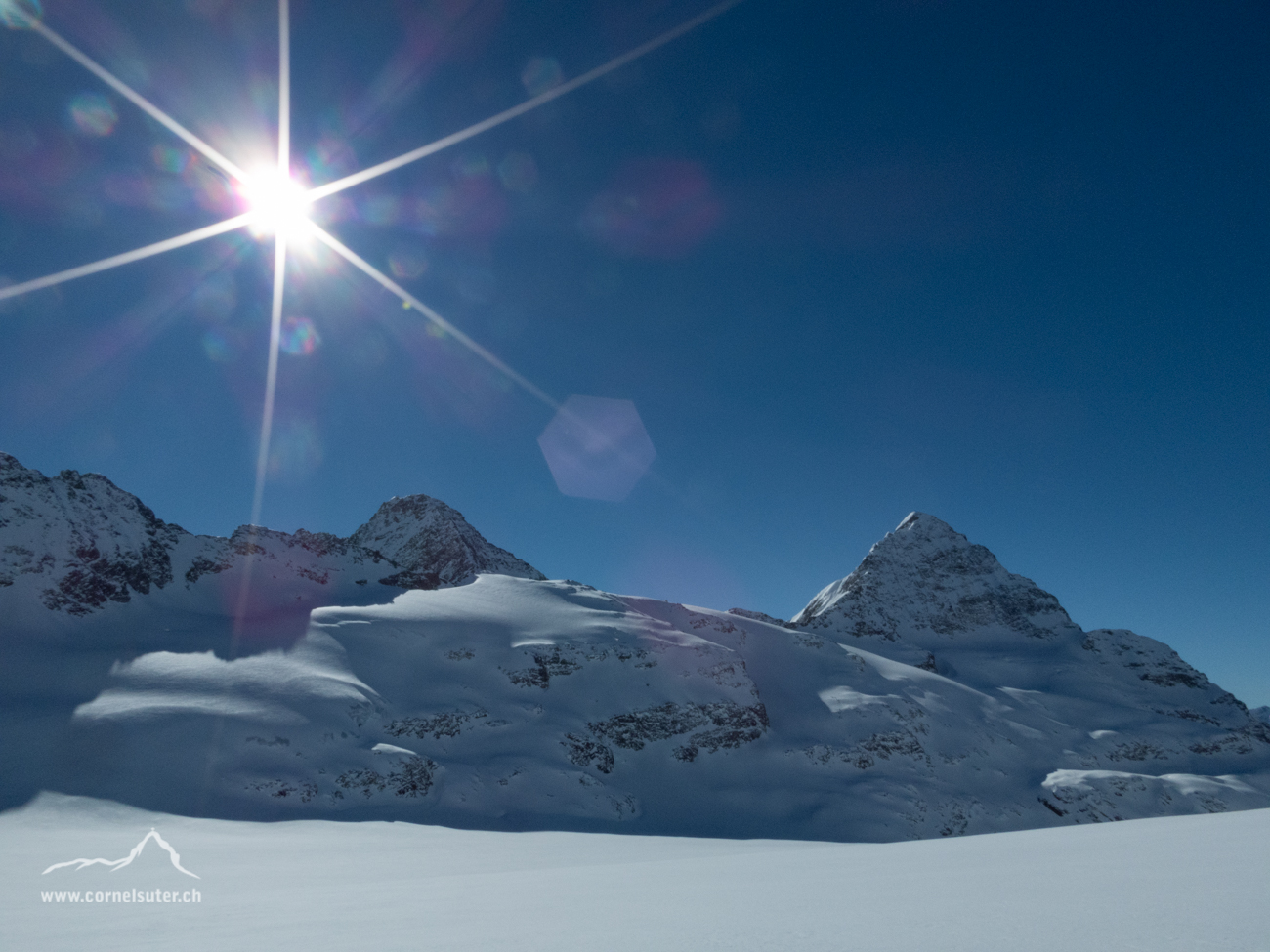 Ankunft auf dem Hüfifirn rechts oben der Gross Düssi 3256m