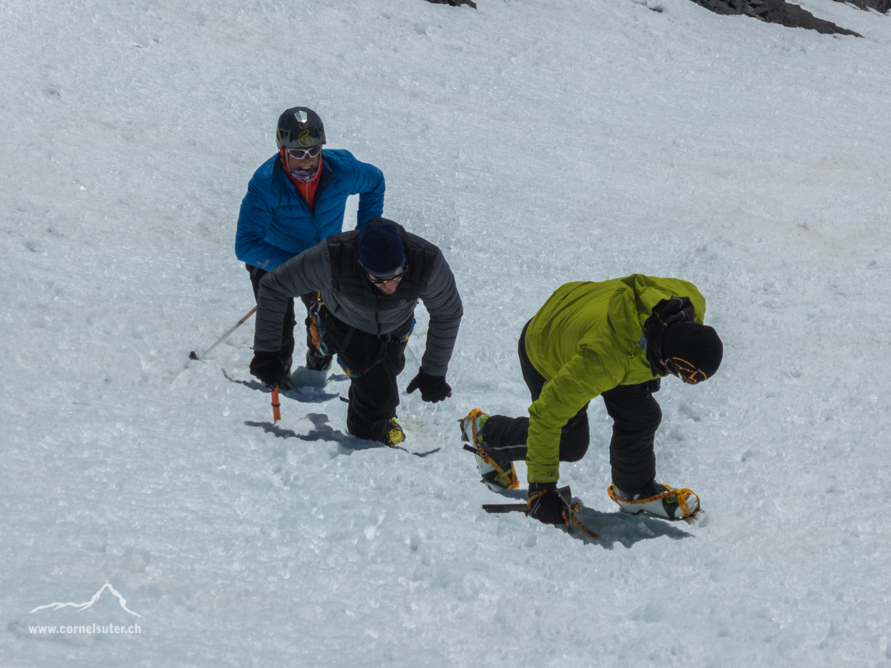 Weitere Bergsteiger beim Aufstieg.